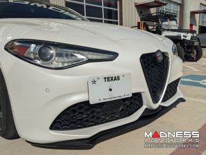 Alfa Romeo Giulia Front V Shield Grill Frame + Emblem Frame Kit - Carbon Fiber